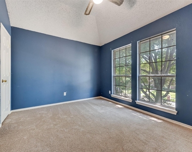 1909 Smith Drive - Photo Thumbnail 19