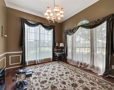 1909 Smith Drive - Photo Thumbnail 10