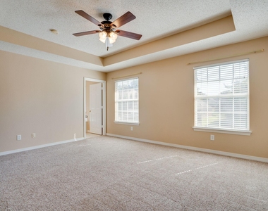 4036 Christopher Way - Photo Thumbnail 23