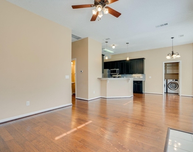 4036 Christopher Way - Photo Thumbnail 14