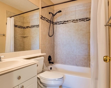 4036 Christopher Way - Photo Thumbnail 20