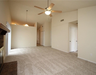 748 Versailles Street - Photo Thumbnail 7