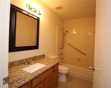 748 Versailles Street - Photo Thumbnail 15
