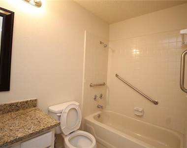 748 Versailles Street - Photo Thumbnail 13