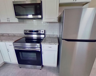 2320 Brockbank Drive - Photo Thumbnail 6