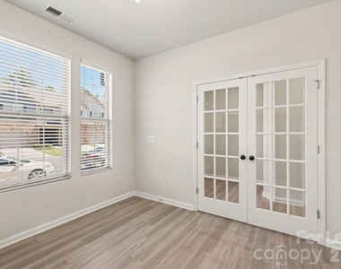 9453 Avery Lilac Lane - Photo Thumbnail 5