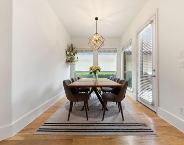 7011 Nueces Drive - Photo Thumbnail 13