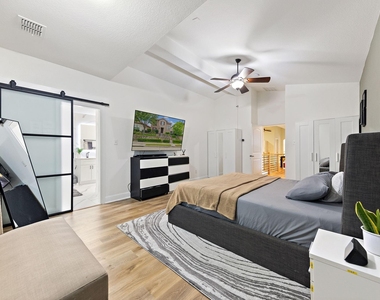 7011 Nueces Drive - Photo Thumbnail 23
