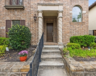 7011 Nueces Drive - Photo Thumbnail 31
