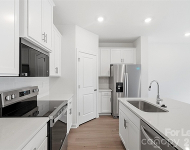 9017 Foggy Brook Loop - Photo Thumbnail 7
