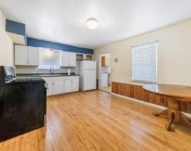 2221 Varsity Drive - Photo Thumbnail 6