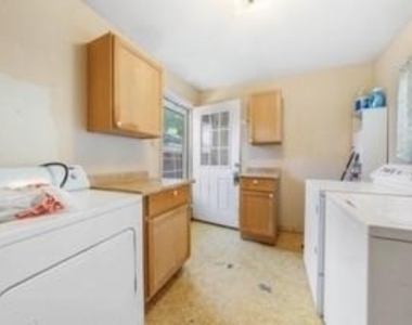 2221 Varsity Drive - Photo Thumbnail 8