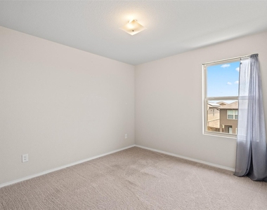 7904 Schooner Drive - Photo Thumbnail 17