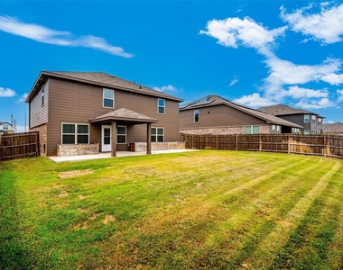 7904 Schooner Drive - Photo Thumbnail 31