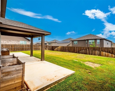7904 Schooner Drive - Photo Thumbnail 28