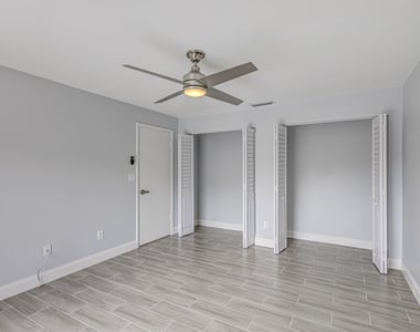1240 Summit Place Circle - Photo Thumbnail 16