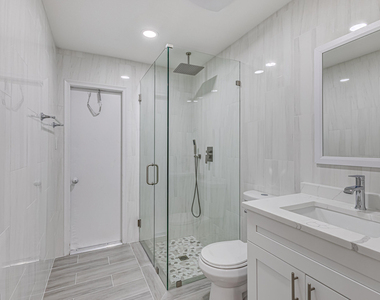 1240 Summit Place Circle - Photo Thumbnail 14