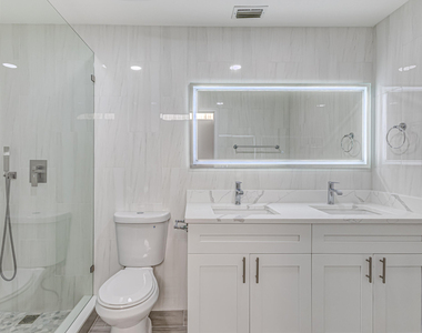 1240 Summit Place Circle - Photo Thumbnail 9
