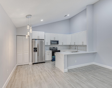 1240 Summit Place Circle - Photo Thumbnail 1