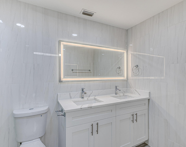 1240 Summit Place Circle - Photo Thumbnail 11