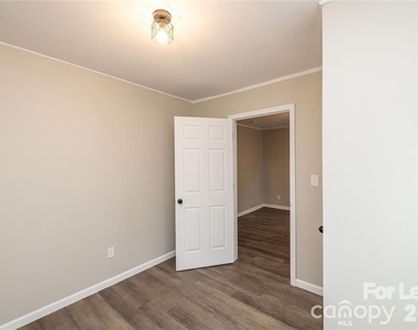 629 Colston Street - Photo Thumbnail 11
