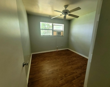 1783 Nw 55th Avenue - Photo Thumbnail 7