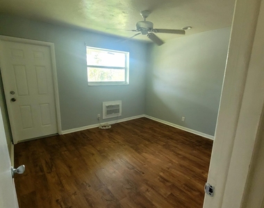 1783 Nw 55th Avenue - Photo Thumbnail 6
