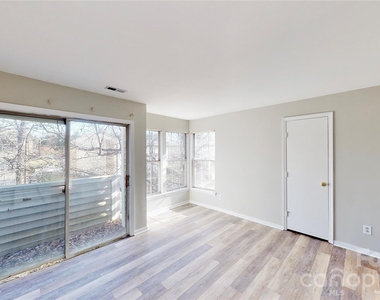 9617 Vinca Circle - Photo Thumbnail 14