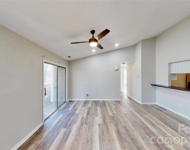 9617 Vinca Circle - Photo Thumbnail 8