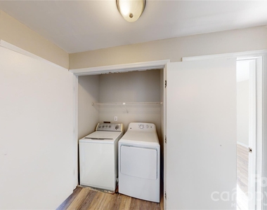 9617 Vinca Circle - Photo Thumbnail 21