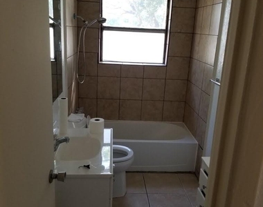 3261 Santiago Drive - Photo Thumbnail 11