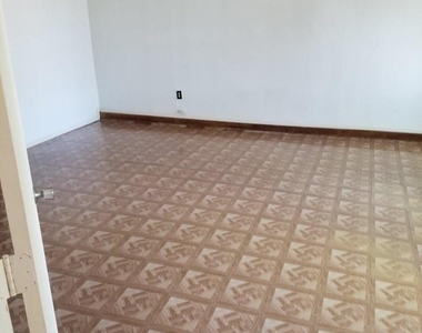 3261 Santiago Drive - Photo Thumbnail 16