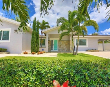 1474 Cochran Drive - Photo Thumbnail 13