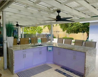 1474 Cochran Drive - Photo Thumbnail 9
