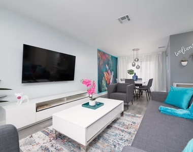 3522 Nw 91st Avenue - Photo Thumbnail 3