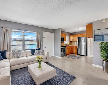 5186 Ne 6th Avenue - Photo Thumbnail 1