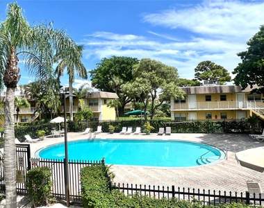 5186 Ne 6th Avenue - Photo Thumbnail 14