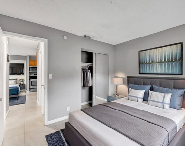 5186 Ne 6th Avenue - Photo Thumbnail 5
