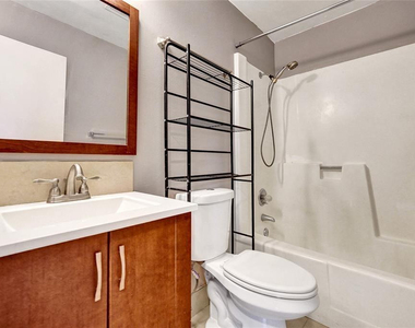 5186 Ne 6th Avenue - Photo Thumbnail 7
