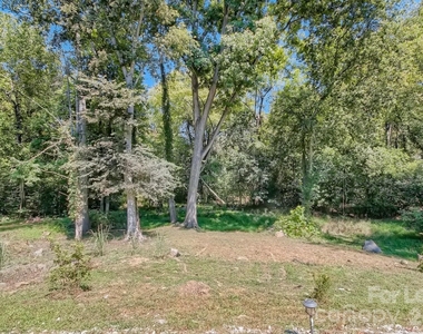 11342 Astoria Drive - Photo Thumbnail 25