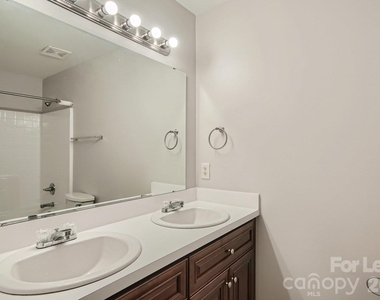 11342 Astoria Drive - Photo Thumbnail 16