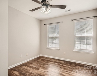 11342 Astoria Drive - Photo Thumbnail 18