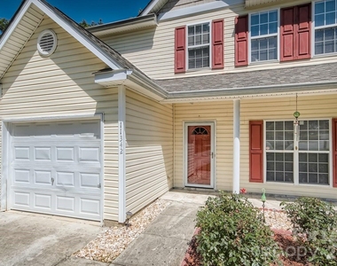 11342 Astoria Drive - Photo Thumbnail 2