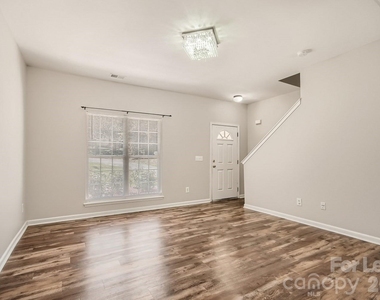 11342 Astoria Drive - Photo Thumbnail 3