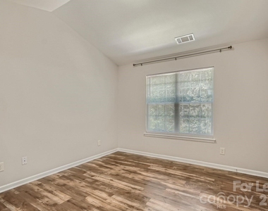 11342 Astoria Drive - Photo Thumbnail 13