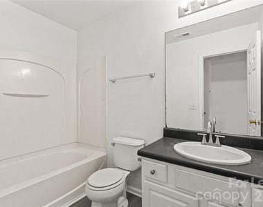 2724 Mulberry Pond Drive - Photo Thumbnail 19