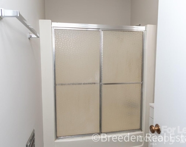 215 N Anderson Street - Photo Thumbnail 7