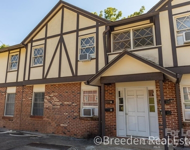 215 N Anderson Street - Photo Thumbnail 1