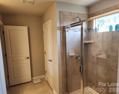 6542 Portland Rose Lane - Photo Thumbnail 13