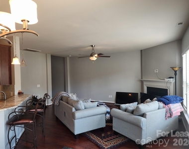 6542 Portland Rose Lane - Photo Thumbnail 10